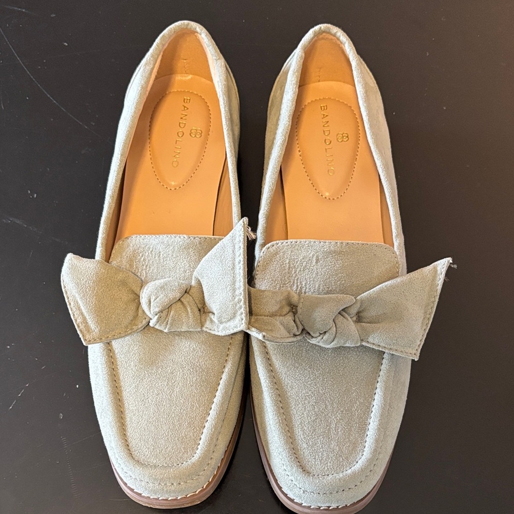 Bandolino Women's Sage Green Bow Suede Loafers
